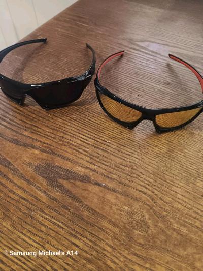 sunglasses - Thumbnail 2