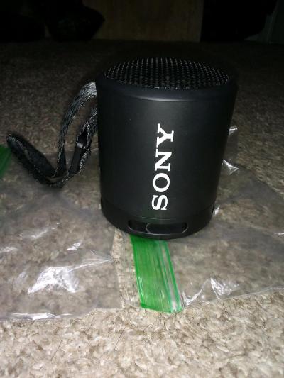Sony XB100 Bluetooth Speaker - Thumbnail 1