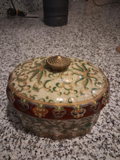 Porcelain Trinket Box with Brass knob - Thumbnail 2