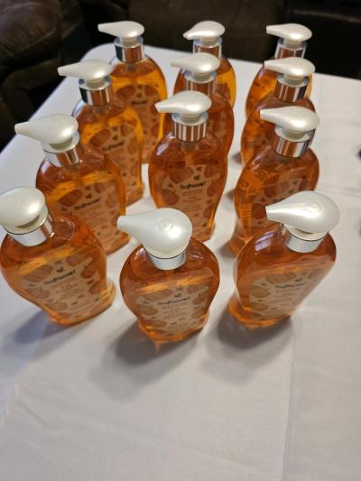 Limited Edition Fall Pumkin scent liquid hand soap - Thumbnail 3