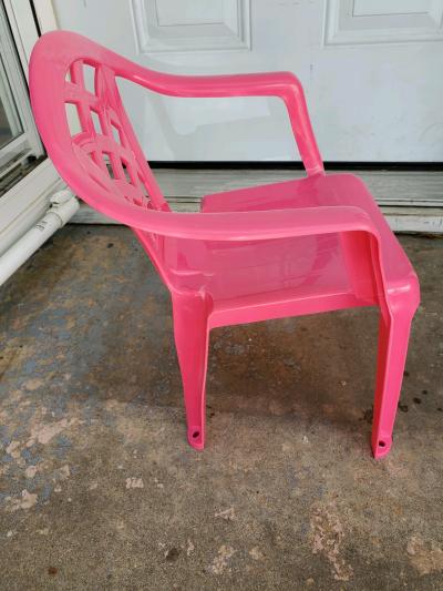 Girl Pink Chair - Thumbnail 2