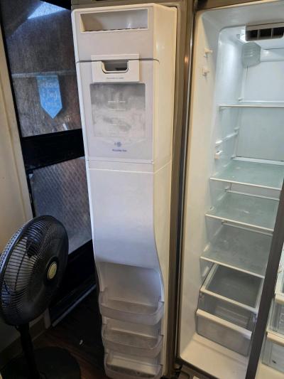 Kenmore Sidebyside Refrigerator - Thumbnail 5