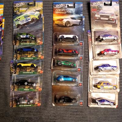 any set of 5 for 12 hotwheels silver series - Thumbnail 2