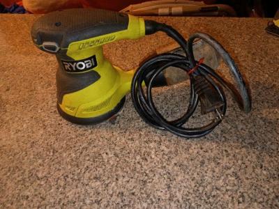 mix of tools and power tools - Thumbnail 4