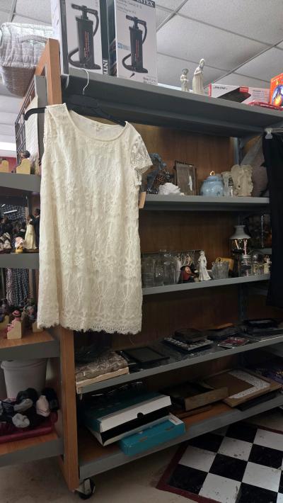 Big clearance sale April 24th through 26th everything is 1 - Thumbnail 11