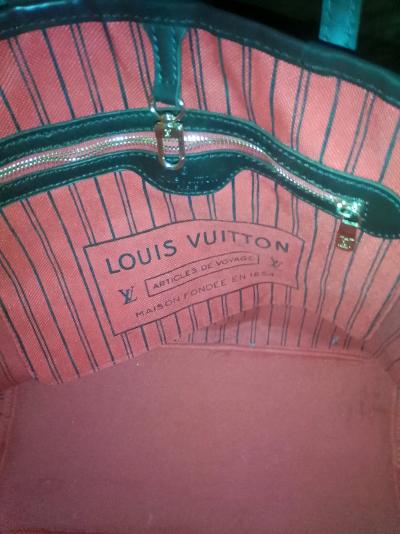 This bag is the Louis Vuitton Neverfull MM in the Damier bne - Thumbnail 2