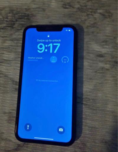 iPhonee 11 - Thumbnail 2
