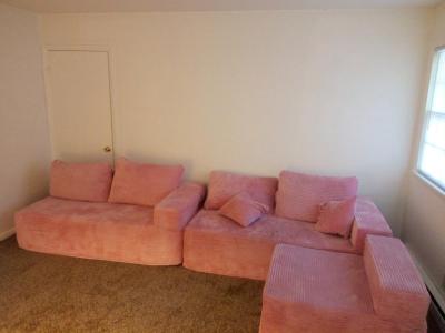 pink cloud sectional - Thumbnail 4