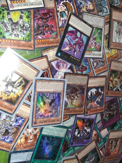 yugioh collection - Thumbnail 7