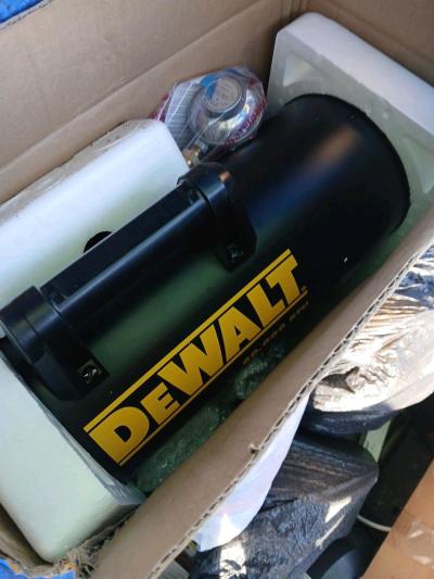Dewalt 60000 propane heater - Thumbnail 2