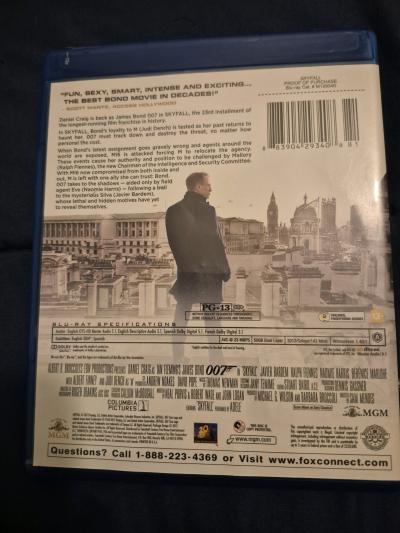 Skyfall James bond Bluray new - Thumbnail 2