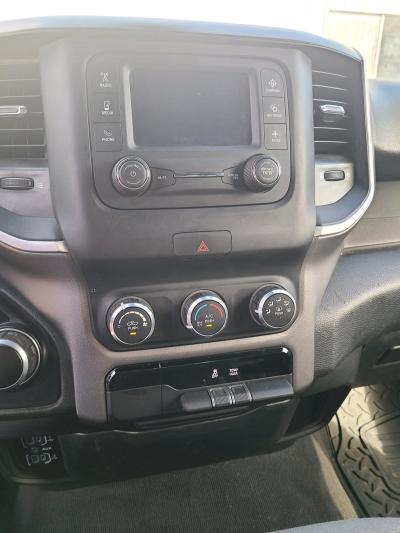 2022 Ram 1500 BigHorn Quad - Thumbnail 9