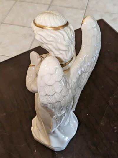 approximately 12in tall cream porcelain Angel 3 lb gold trim - Thumbnail 7