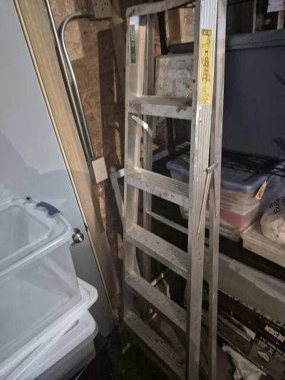 6 foot aluminum A frame - Thumbnail 3