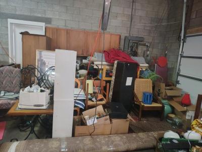 garage sale - Thumbnail 8