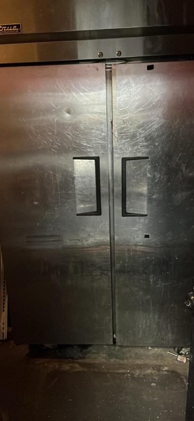 commercial refrigerator - Thumbnail 2