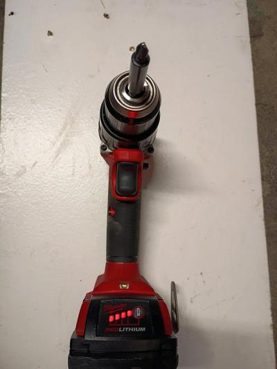 Milwaukee drill and battery - Thumbnail 2