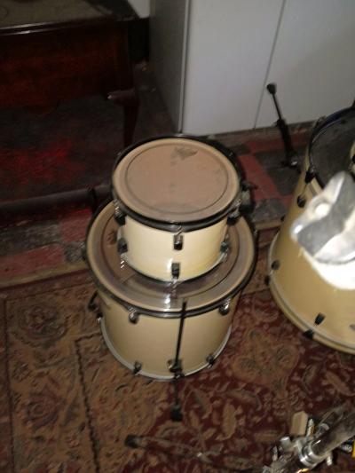 pearl 5pc drum set with zildjian cymbals seat stands sticks - Thumbnail 6