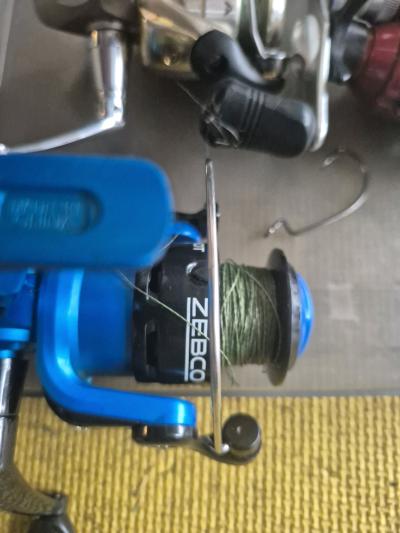 huge fishing lot - Thumbnail 6