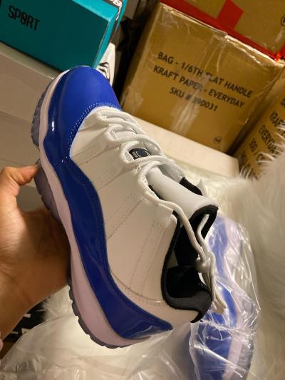 11 retro brand new with box - Thumbnail 3