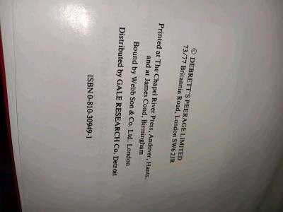 Debretts Peerage and Baronetage with Her Majestys Royal Warr - Thumbnail 8