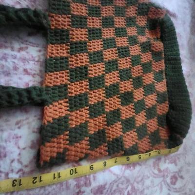 handmade crochet checkered tote bag - Thumbnail 2