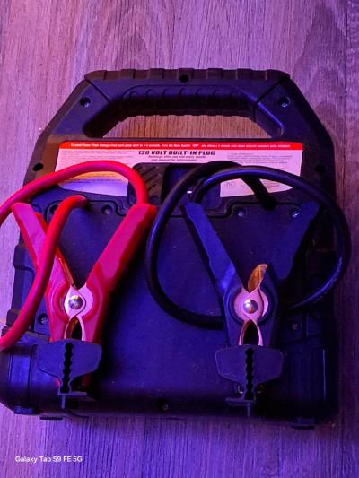 750 amp power battery jumperer New from OReileys Super brand - Thumbnail 6