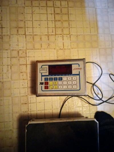 708 cardinal 5000lb digital scale - Thumbnail 3