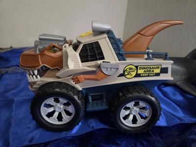 TOY LOT - Thumbnail 10