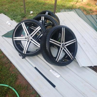 22  Versante  Aluminum Alloy rims w tires