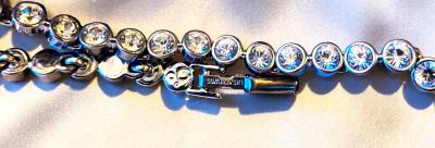 Stunning Swarovski Bezel Set Crystal Tennis Bracelet - Thumbnail 4