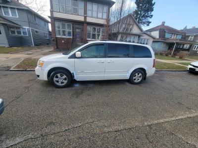 minivan - Thumbnail 3