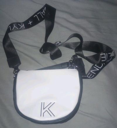 KENDALL KYLE POCKET BOOK