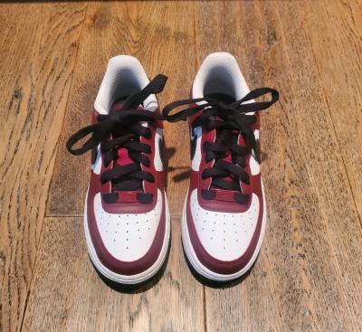 Nike  Boys  Size 35Y  Air Force 1  Low  Athletic Shoes  RedW - Thumbnail 5