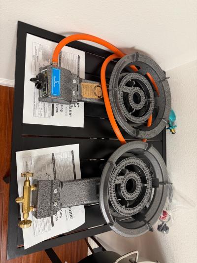 Brand New  Never UsedProfessional Outdoor Large Capacity Coo