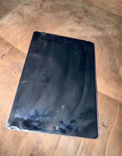 iPads - Thumbnail 3