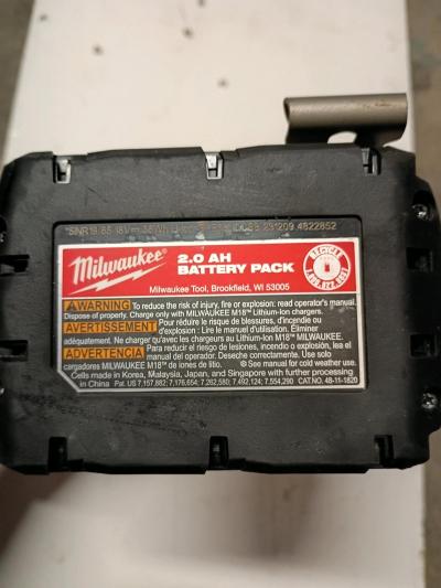 Milwaukee drill and battery - Thumbnail 3