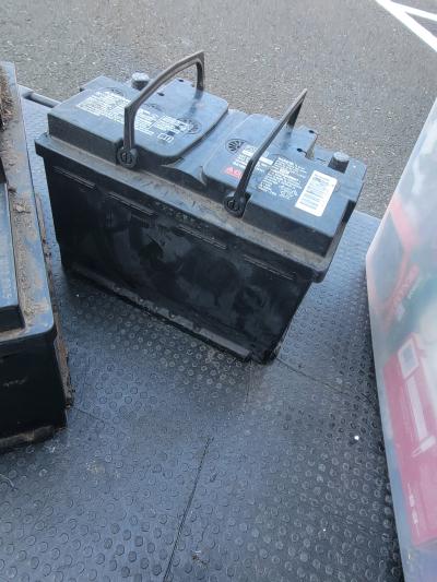 Car batteries - Thumbnail 3