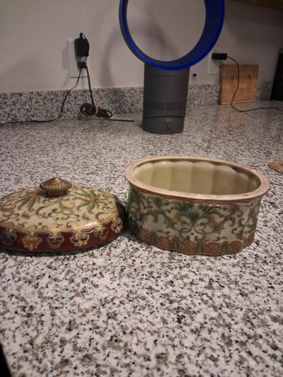 Porcelain Trinket Box with Brass knob - Thumbnail 3