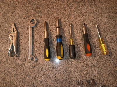 mix of tools and power tools - Thumbnail 8