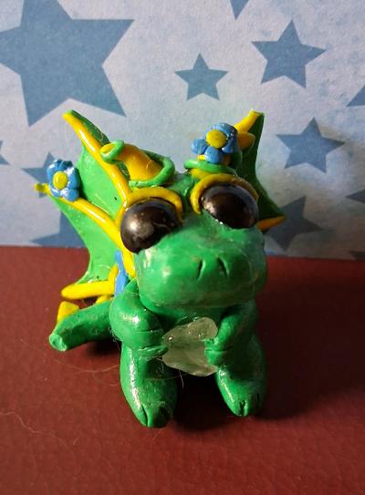 Crystal Critters dragon sculpture