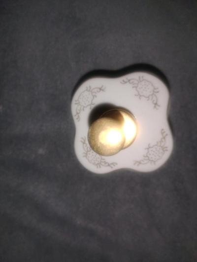 perfume bottle - Thumbnail 3