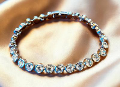 Stunning Swarovski Bezel Set Crystal Tennis Bracelet - Thumbnail 2