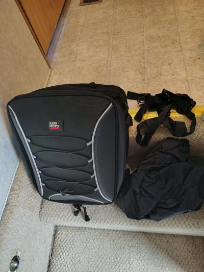 New motorcycle tail bag with rain cover - Thumbnail 3