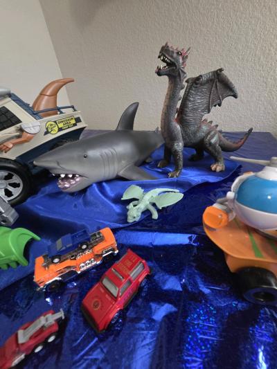 TOY LOT - Thumbnail 6