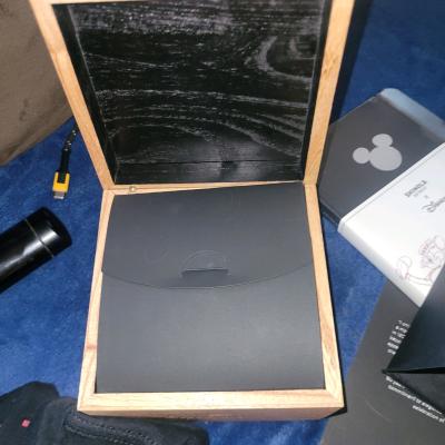 Disney Limited Edition Watch Came From Disney World - Thumbnail 4