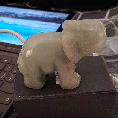 vintage handcarved jade stone elephant figuri - Thumbnail 5