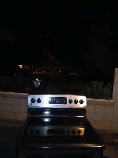 KENMORE ELECTRIC STOVE - Thumbnail 3
