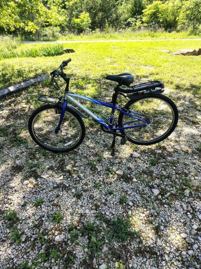 Trek 800 Sport Mountain Bike 26 inch and 21 speed - Thumbnail 4