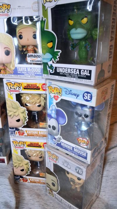 Huge Funko Pop Lot  Marvel Disney Star Wars Anime and more - Thumbnail 3